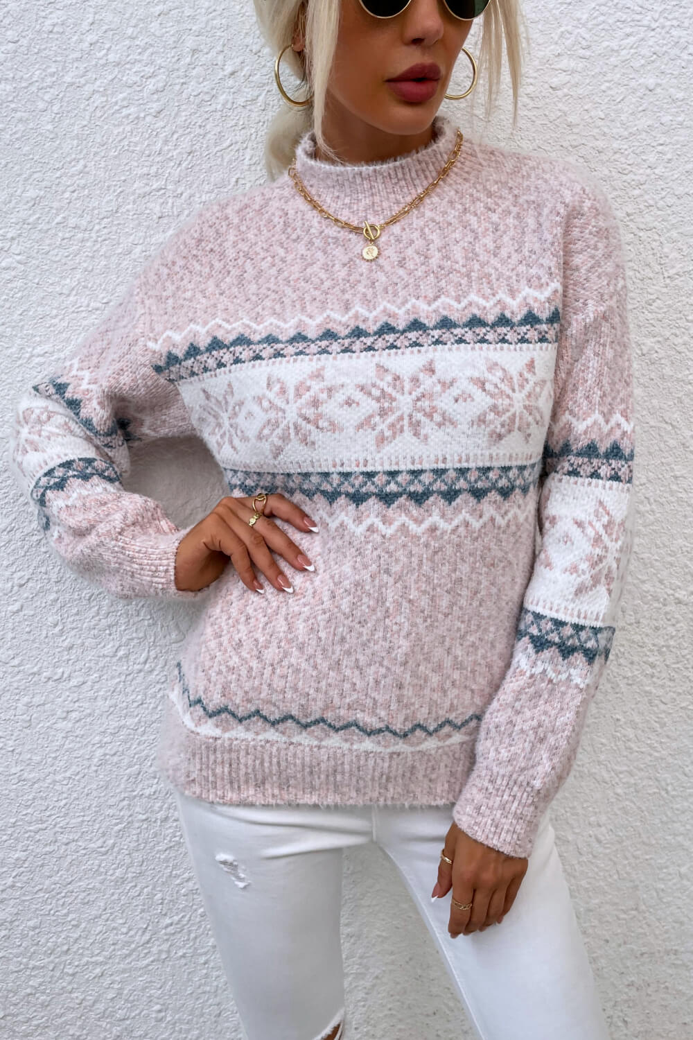 Rollkragenpullover mit Schneeflockenmuster