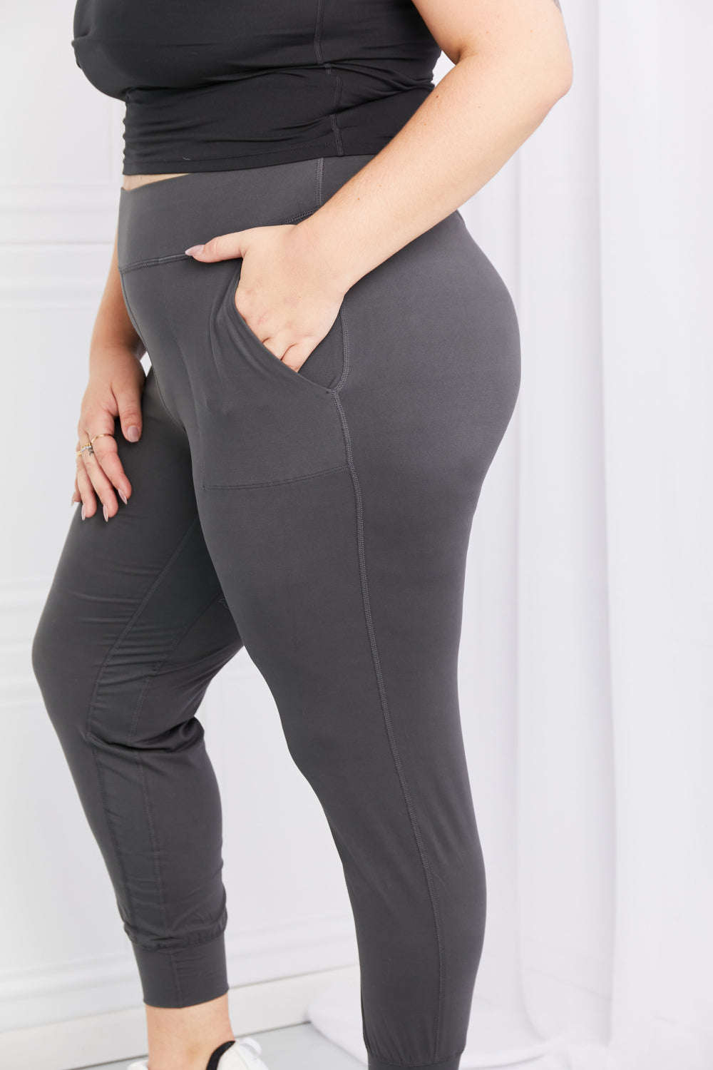 Leggings Depot – Hose mit hoher Taille und Taschen in voller Größe