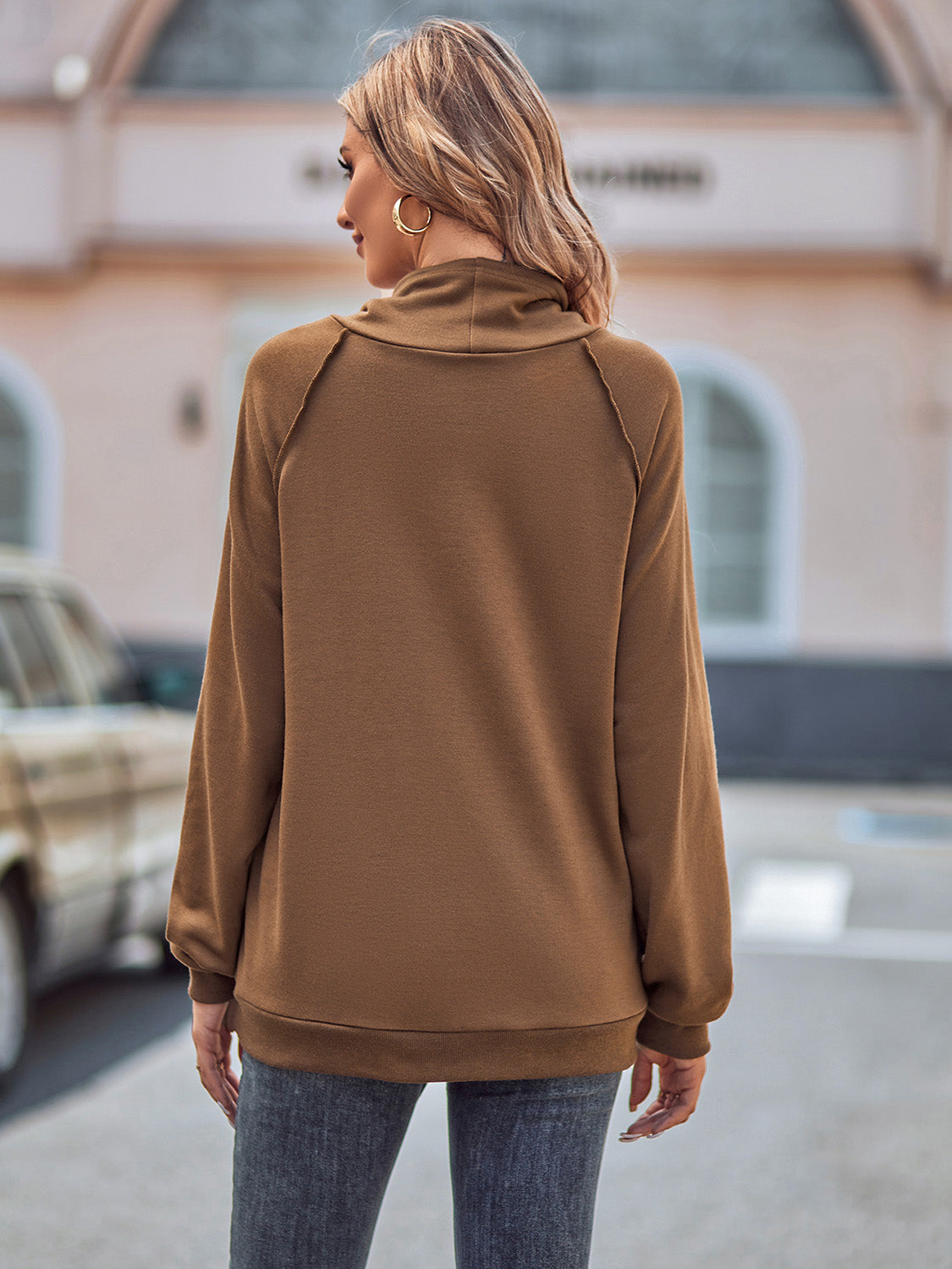 Sweatshirt mit Kordelzug und Taschen