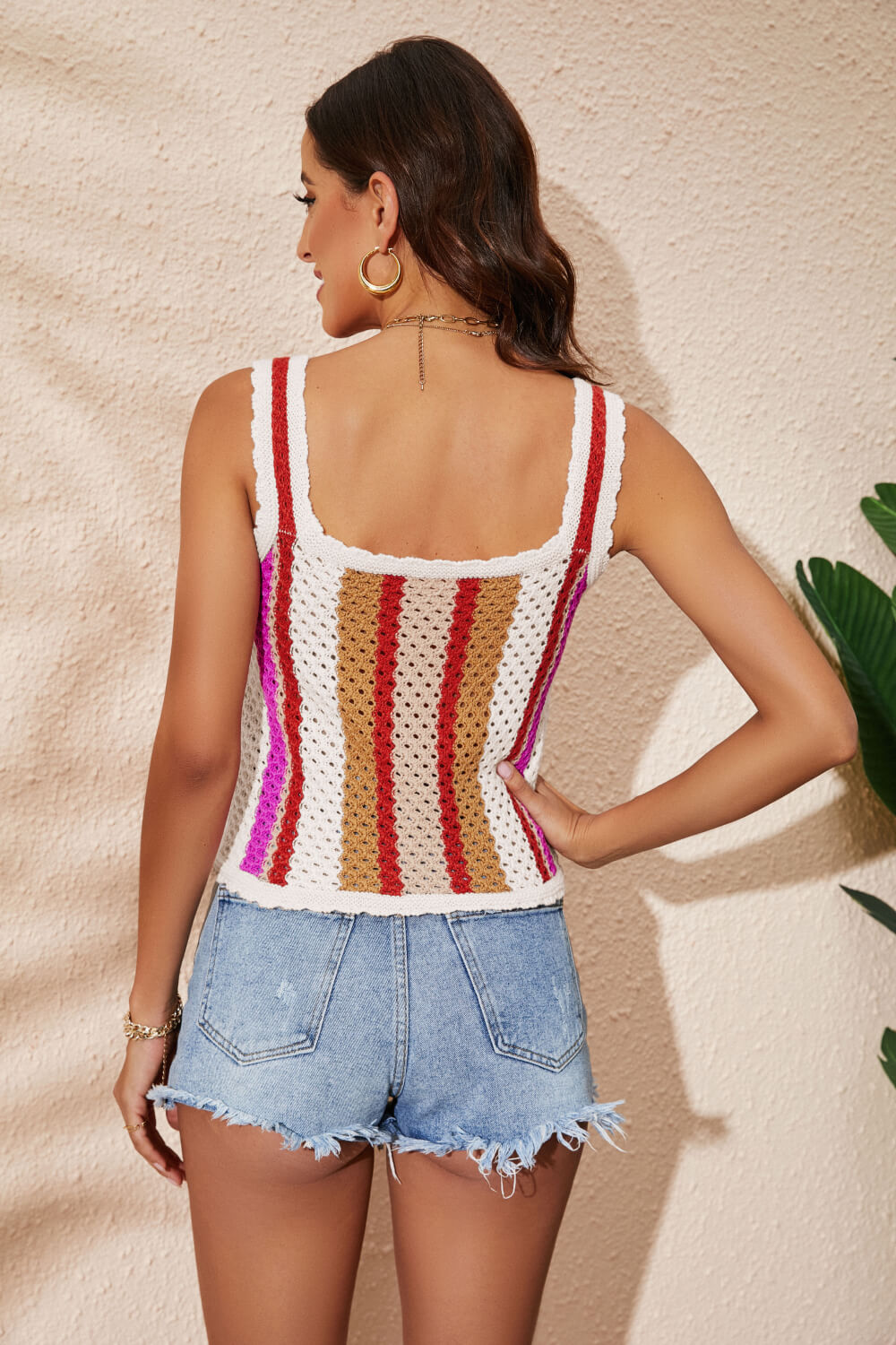 Gestreiftes Strick-Tanktop mit Wellenkanten