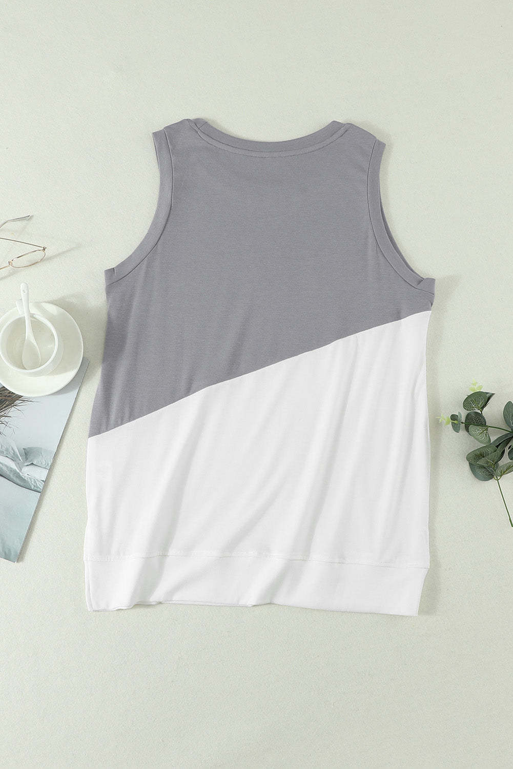 Tanktop mit Rundhalsausschnitt und Kontrast