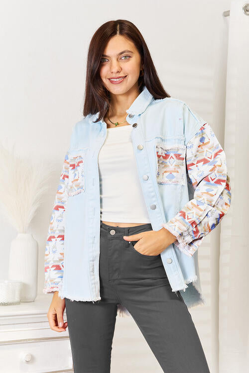 Chaqueta vaquera con cuello y botones