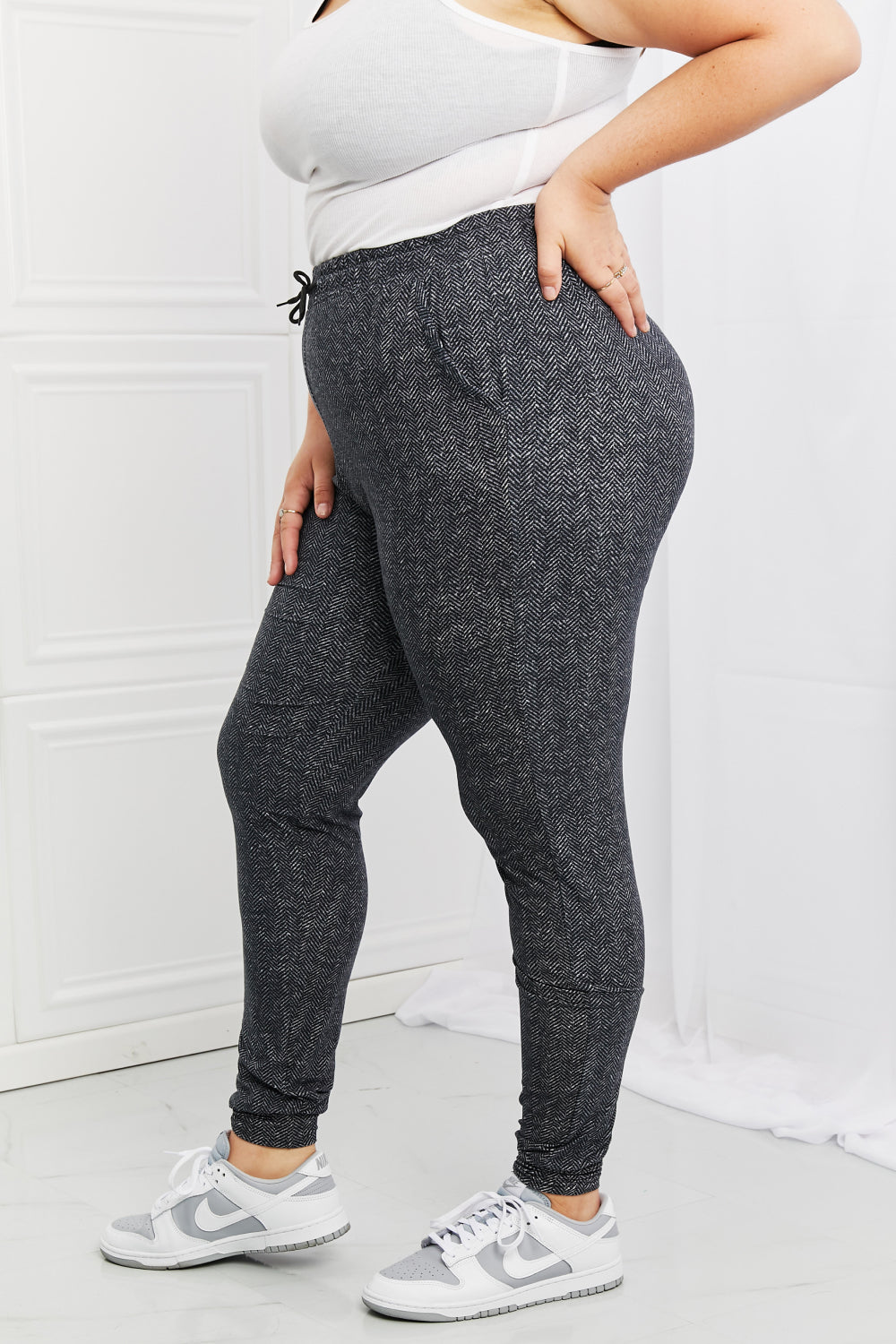 Leggings Depot – Stay In – Jogginghose in voller Größe mit Kordelzug in der Taille