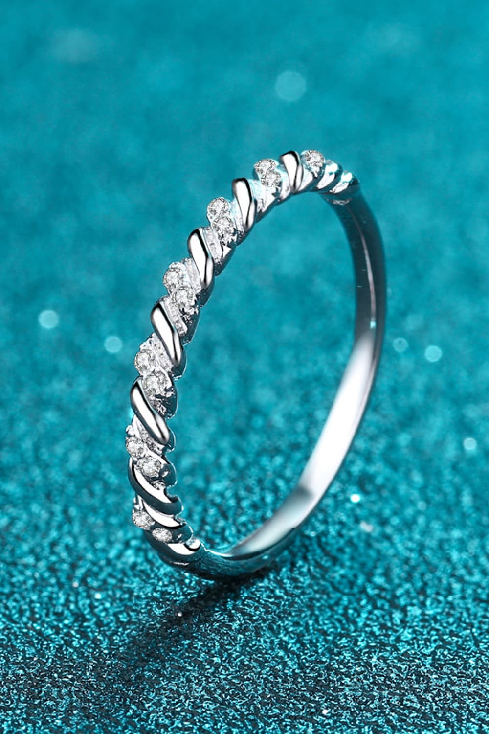 Rhodinierter Moissanit-Halb-Eternity-Ring