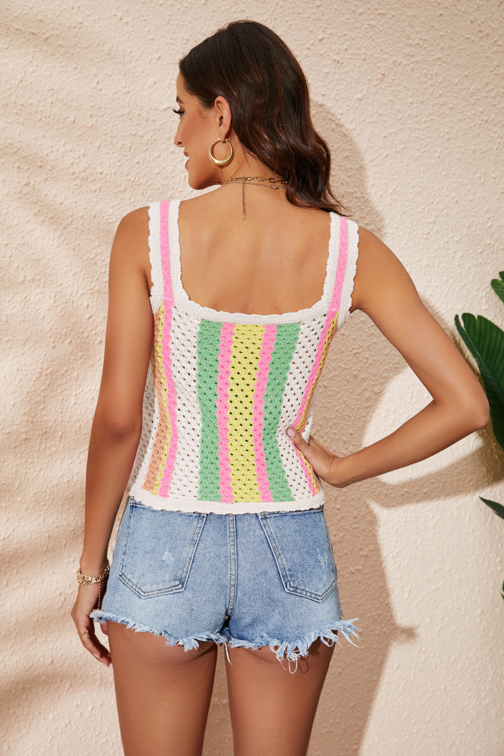 Gestreiftes Strick-Tanktop mit Wellenkanten