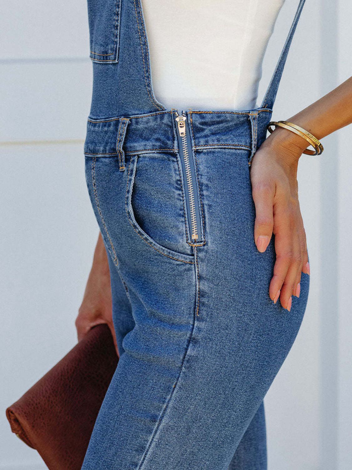 Denim-Overall mit ungesäumtem Saum