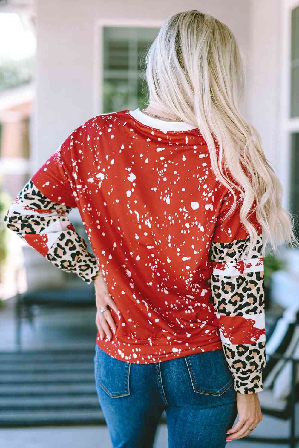 Christma Tree Graphic Leopard Round Neck Sweatshirt