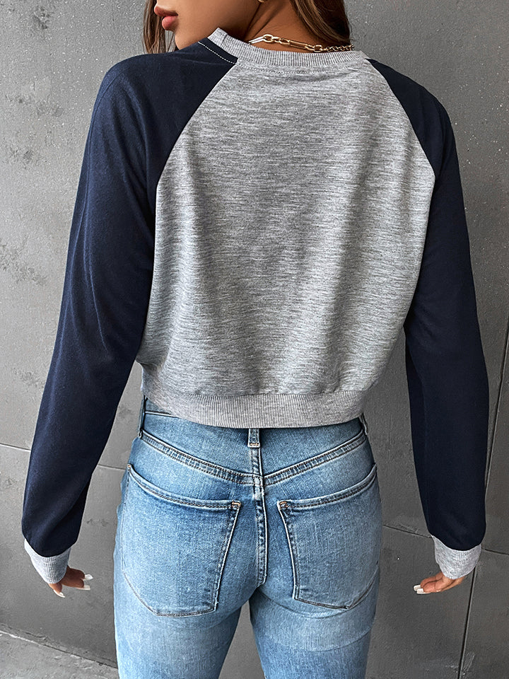 Sweatshirt mit Rundhalsausschnitt und Raglanärmeln und Schmetterlingsgrafik