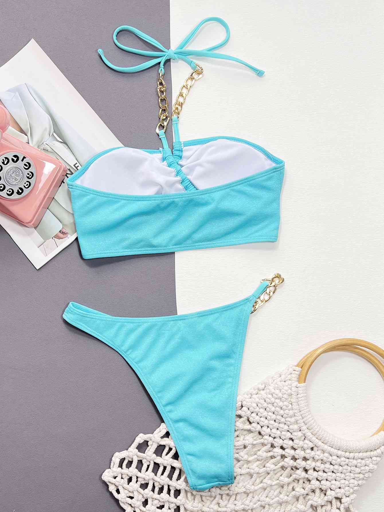 Zweiteiliges Neckholder-Bikini-Set mit Kettendetail