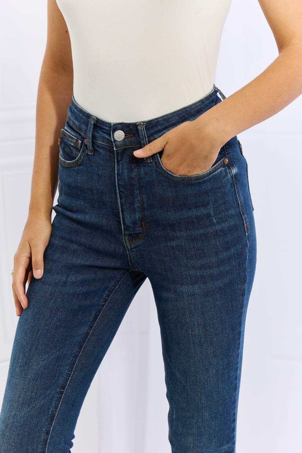 Judy Blue Emily Full Size High Waisted Tummy Control Skinny Jeans