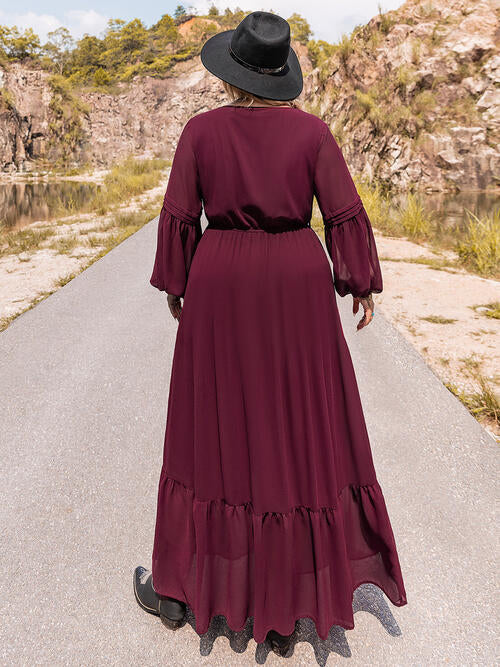 Plus Size Kleid mit Ballonärmeln und Bindeband am Hals