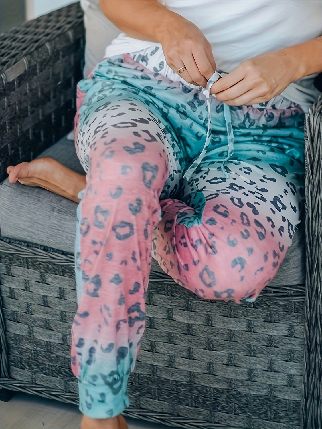 Leopardenhose mit Kordelzug und Taschen