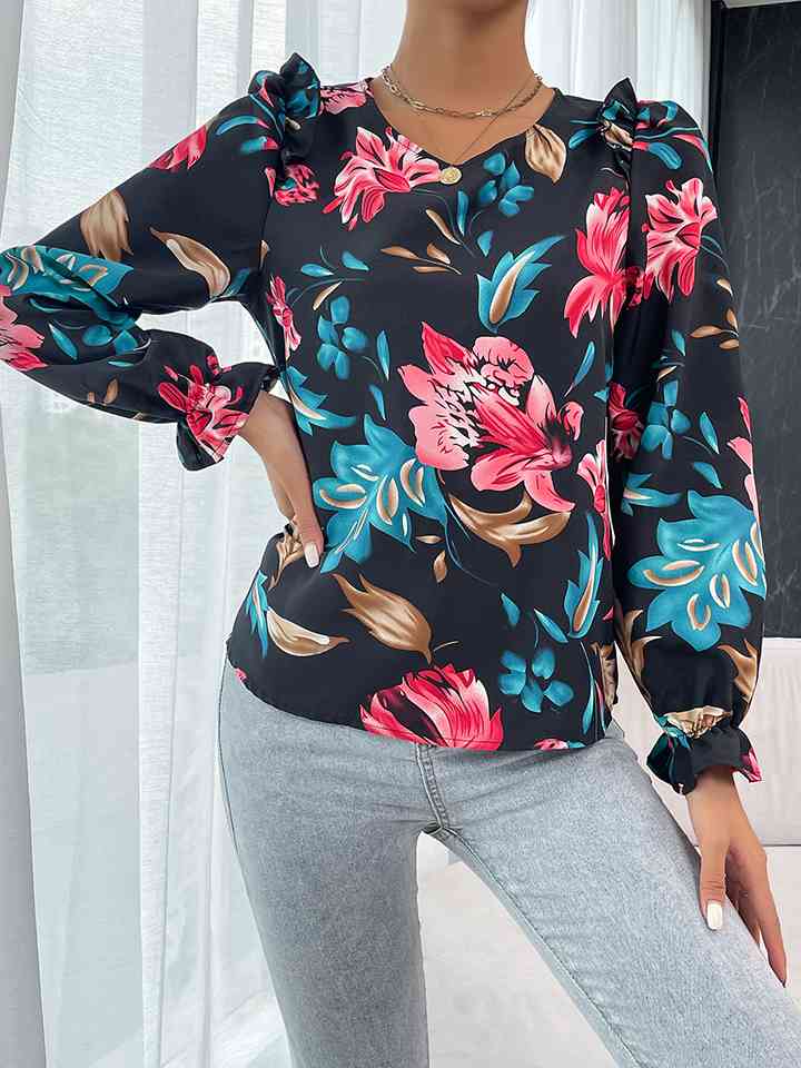 Bluse mit Blumenmuster, Rüschen an den Schultern und Volantärmeln