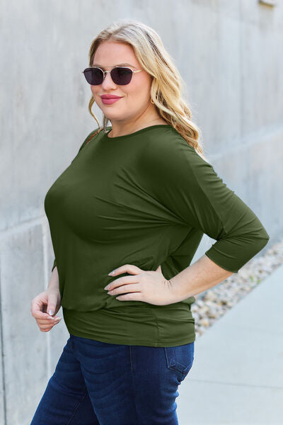 Basic Bae Bluse in voller Größe mit Rundhalsausschnitt und Fledermausärmeln