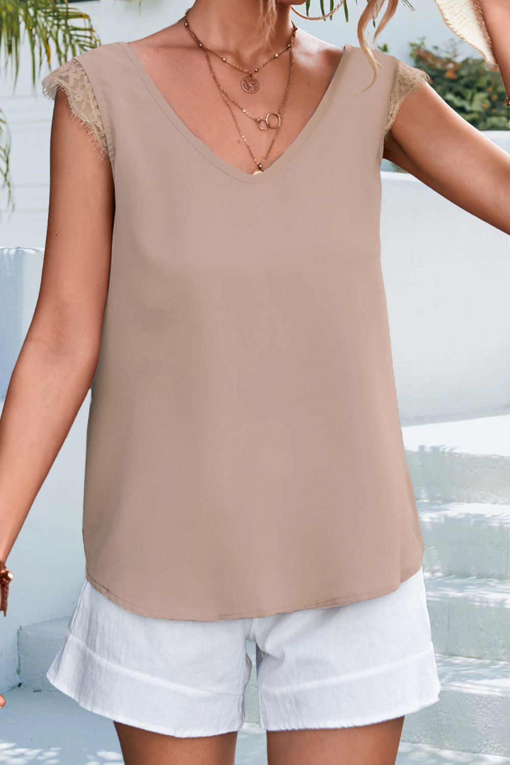 Tanktop mit V-Ausschnitt und Wimpernbesatz und Spitzendetail