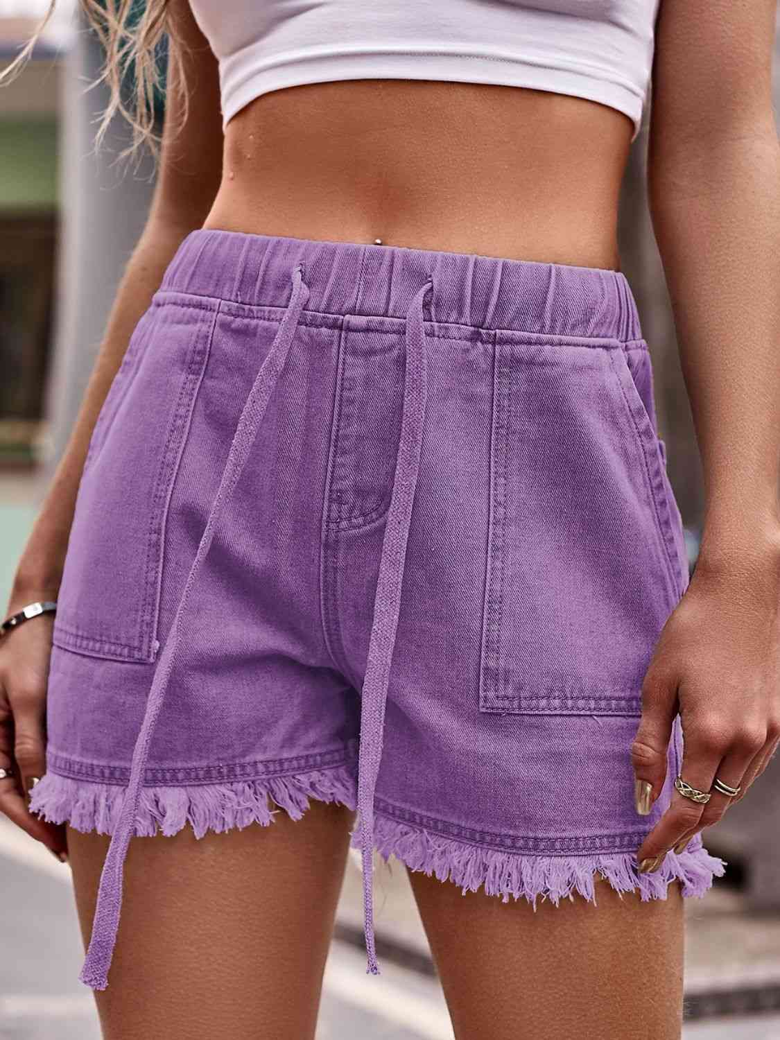 Jeansshorts mit Kordelzug und ungesäumtem Saum