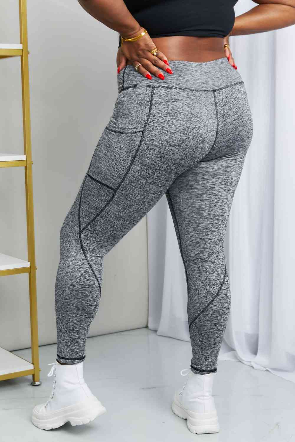 Rae Mode – Melierte Yoga-Leggings in voller Größe mit breitem Bund