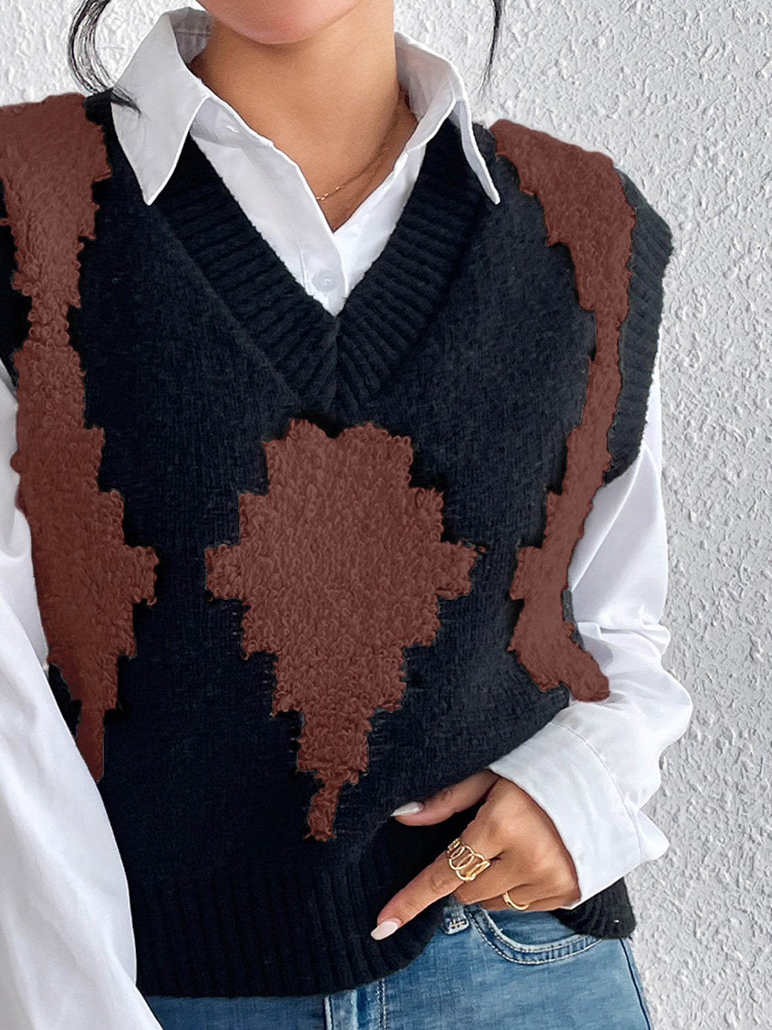 Contrast V-Neck Sweater Vest