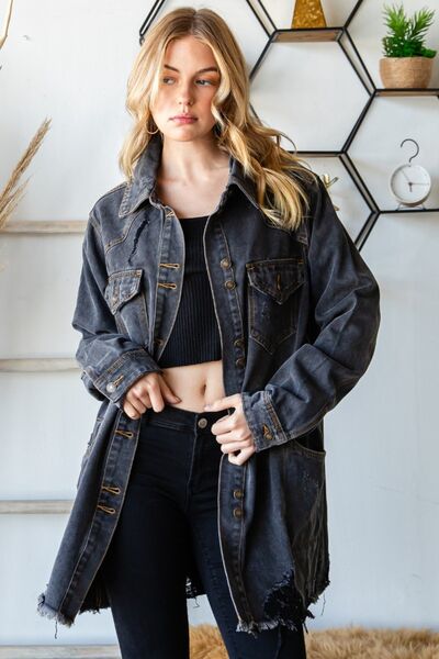 Veveret – Jeansjacke mit Knopfleiste und ausgefranstem Saum