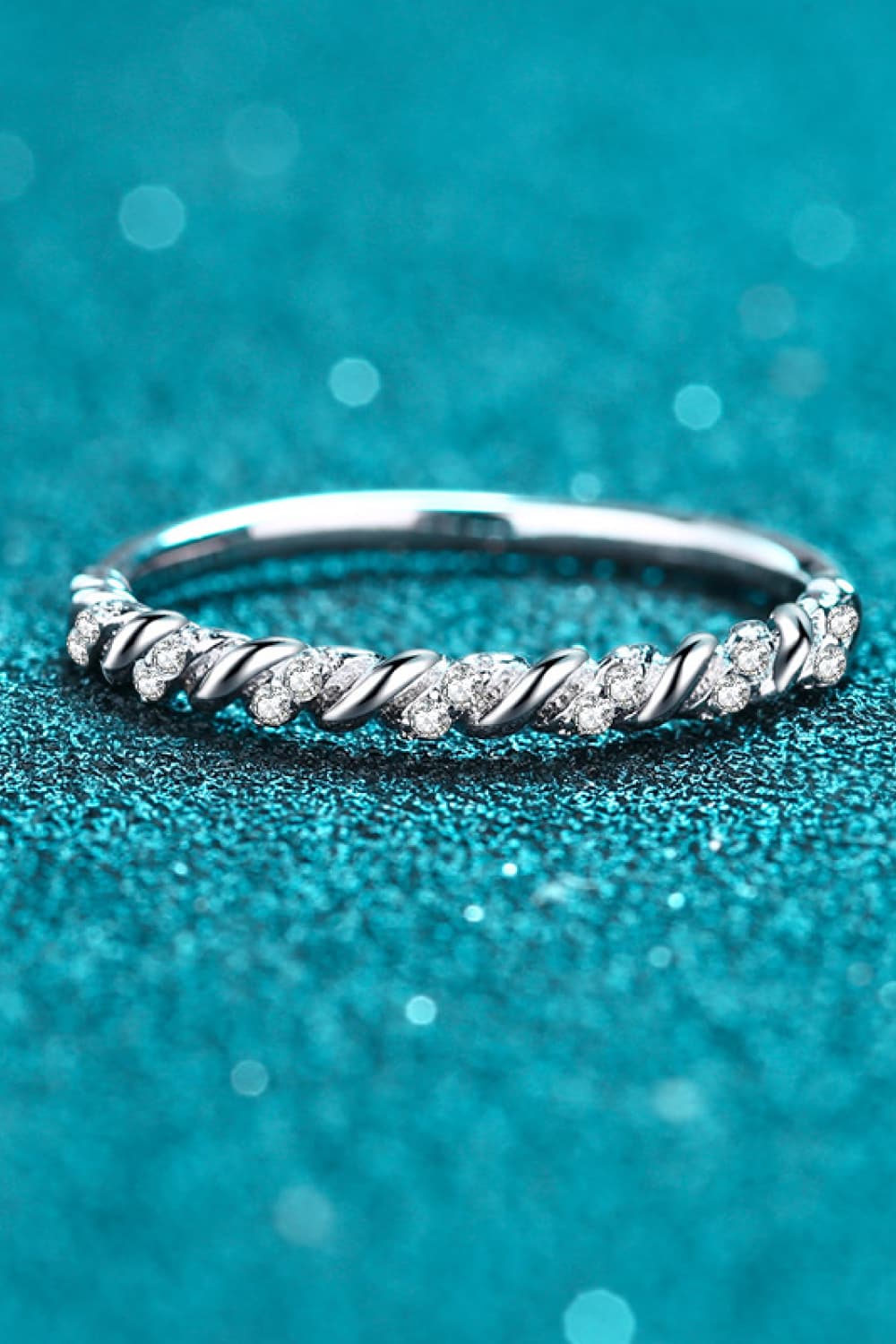 Rhodinierter Moissanit-Halb-Eternity-Ring